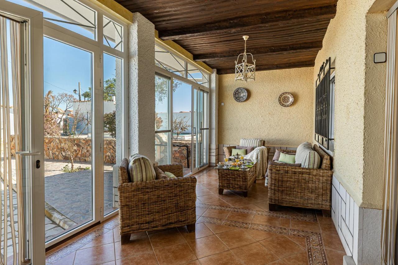 Waou Deluxe Cottage Titulcia 外观 照片