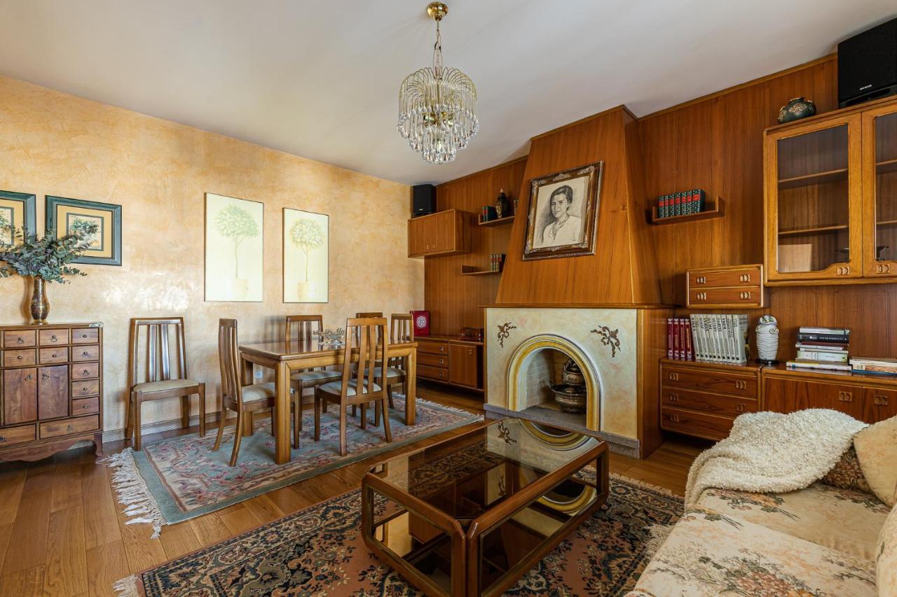 Waou Deluxe Cottage Titulcia 外观 照片