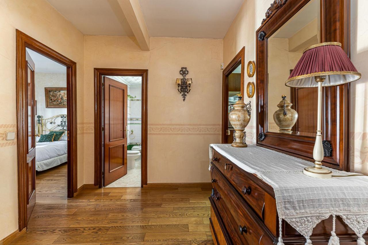 Waou Deluxe Cottage Titulcia 外观 照片